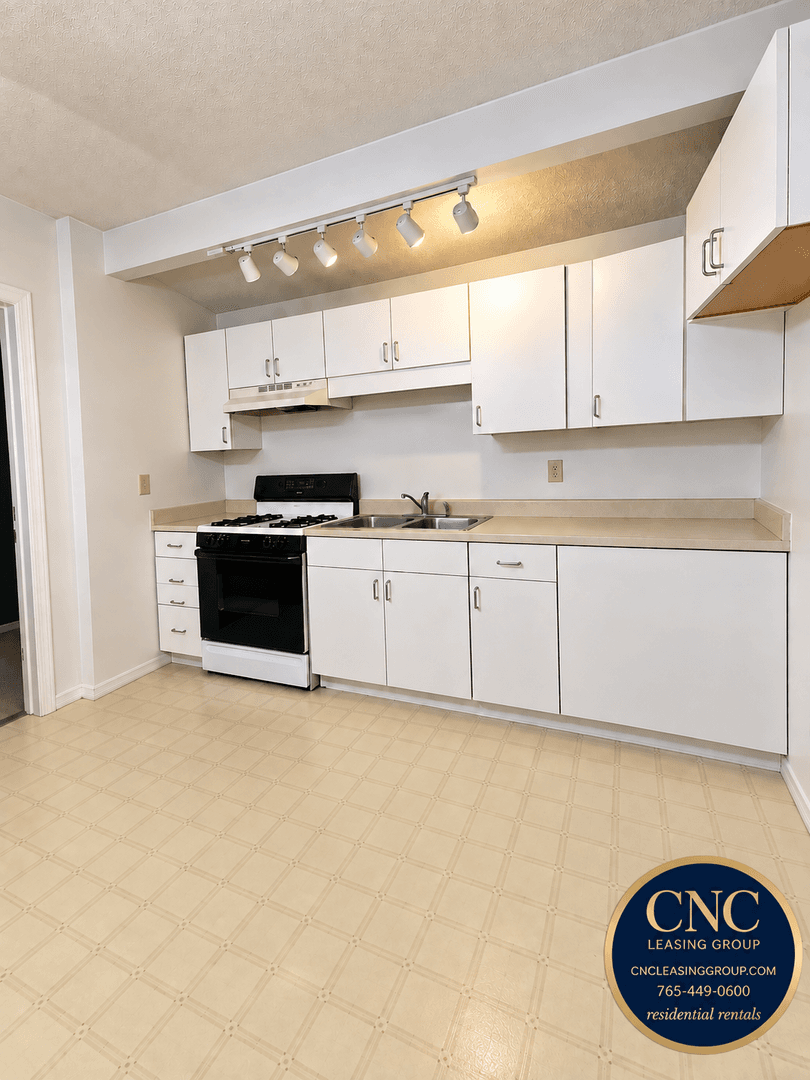 Lafayette Apartment: 800-806 N 8th / 718 Union