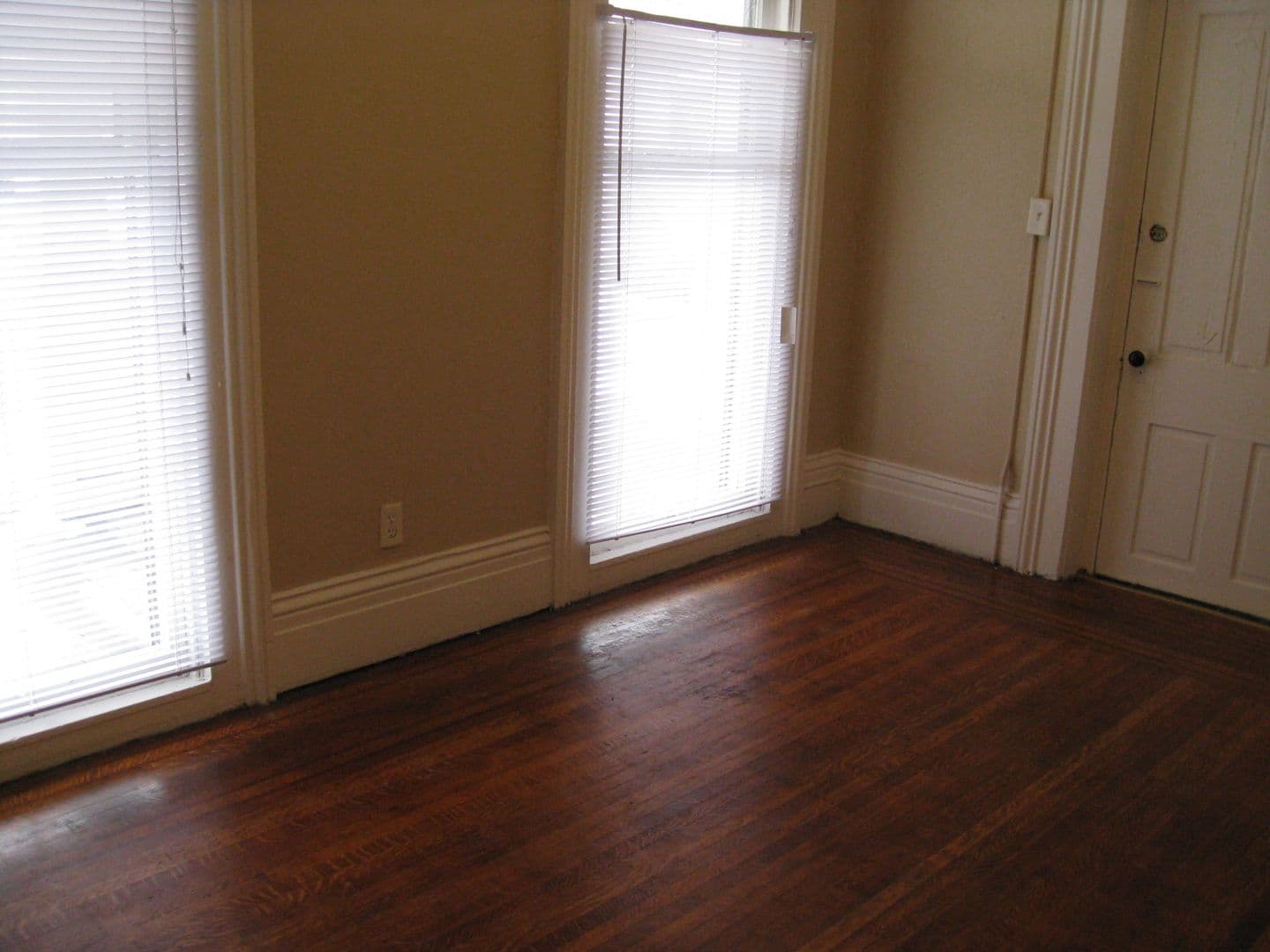 Lafayette Apartment: 912 N 10th Street