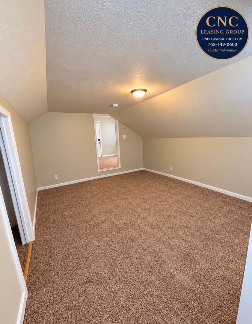 Lafayette Apartment: 1402 Alabama Street