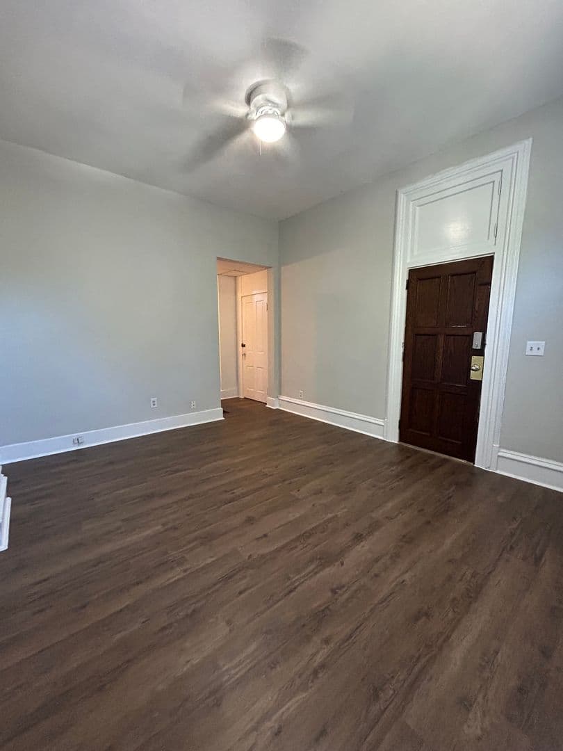 Lafayette Apartment: 635-639 Oregon Street