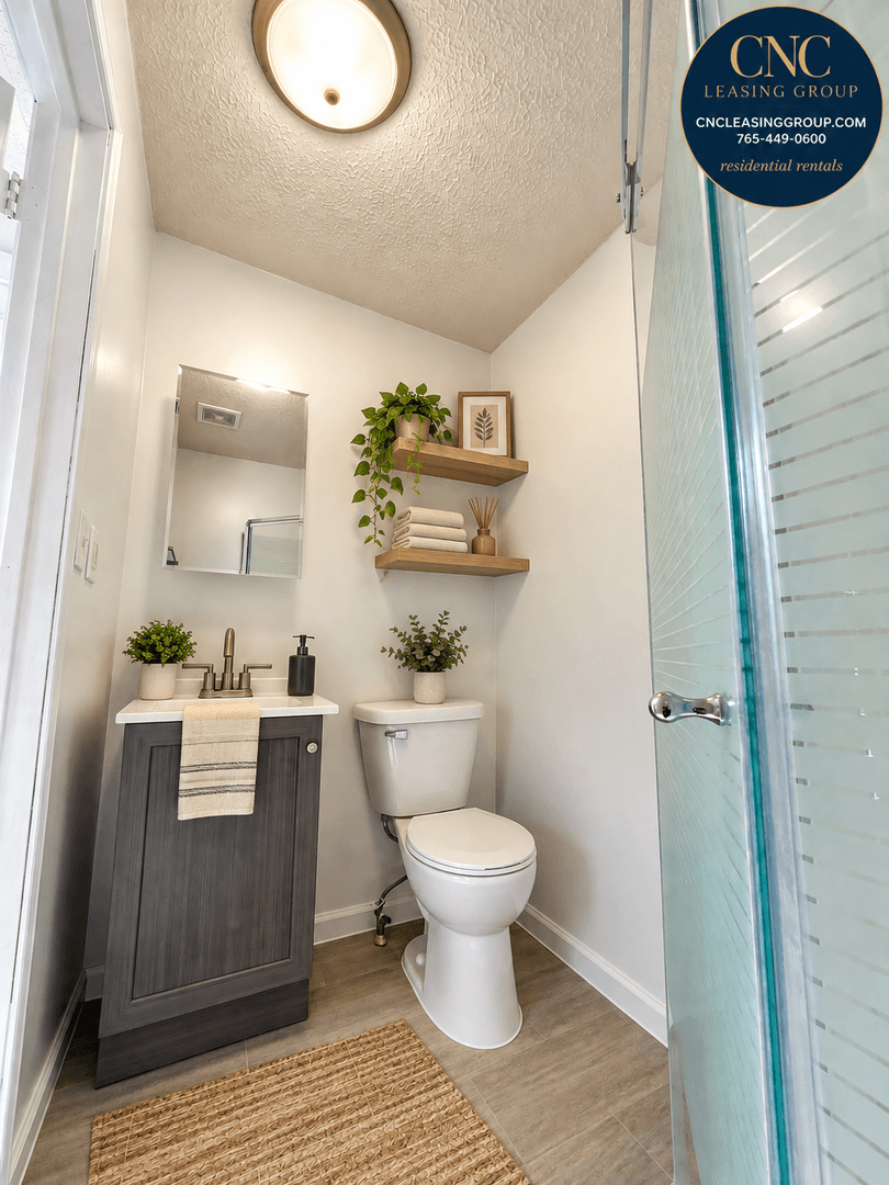 Lafayette Apartment: 1222 Columbia Street