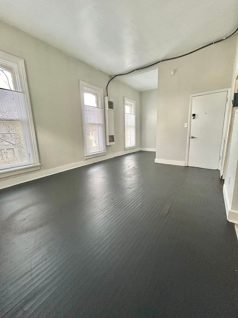 Lafayette Apartment: 911 N 9th Street