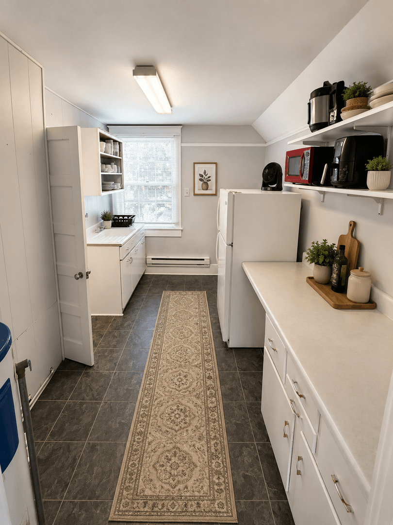 Lafayette Apartment: 308 N 11th Street