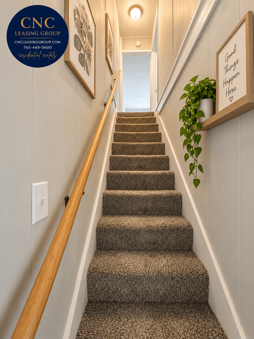 Lafayette Apartment: 611-613 Oregon Street