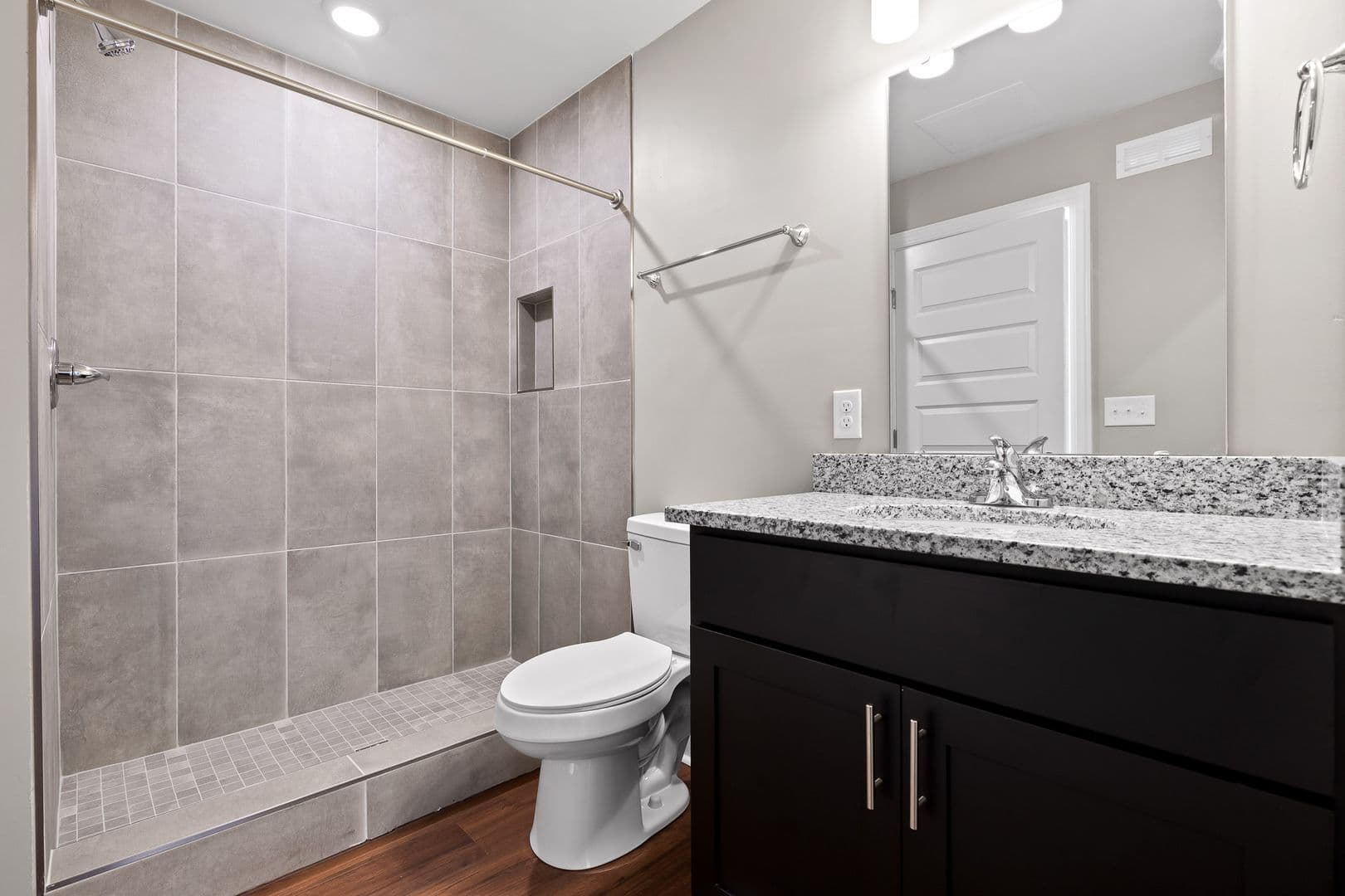 Chattanooga Apartment: 621 E Martin Luther King Blvd. #103