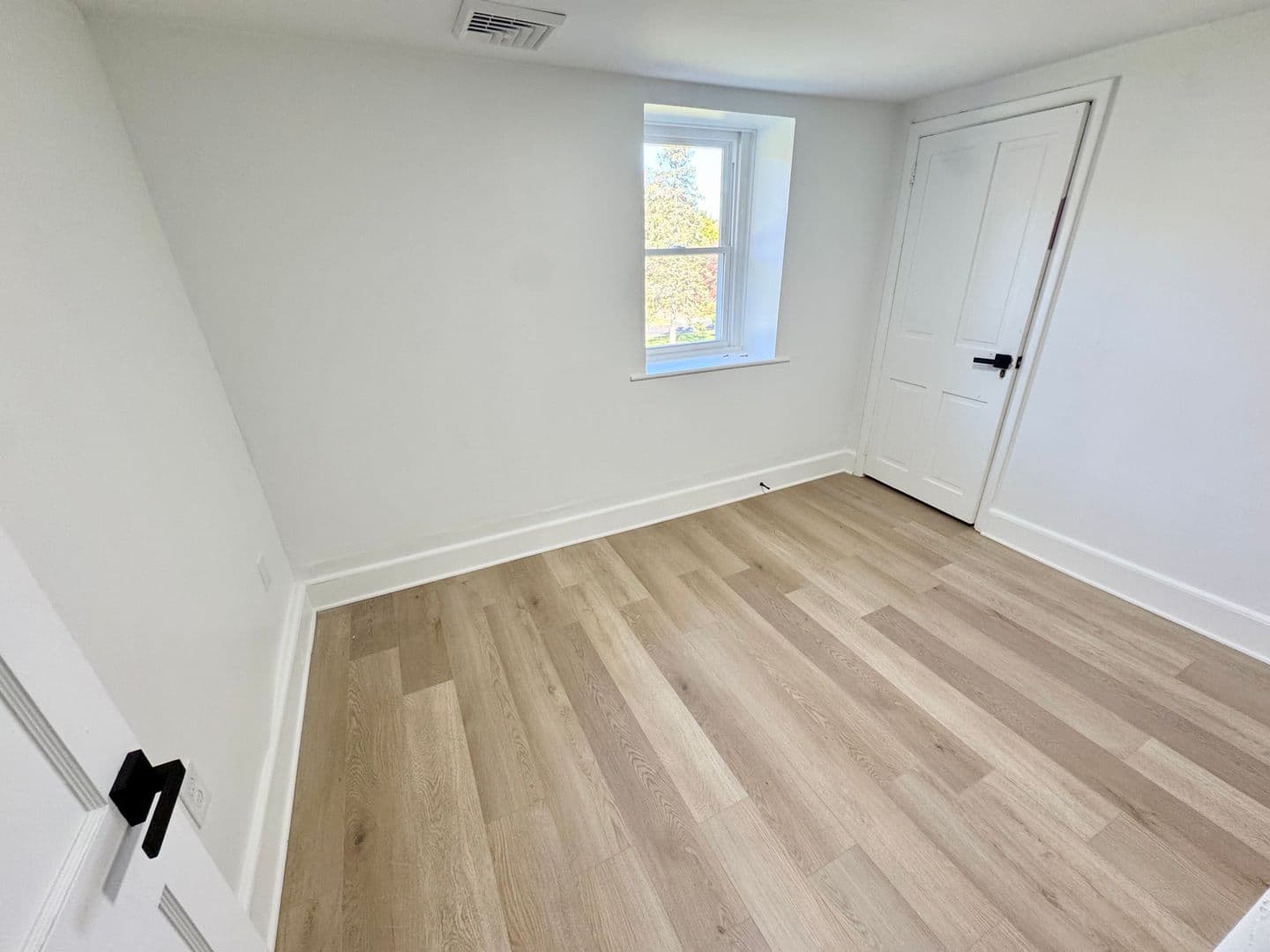 Feasterville Trevose Apartment: 216 E Bristol Rd