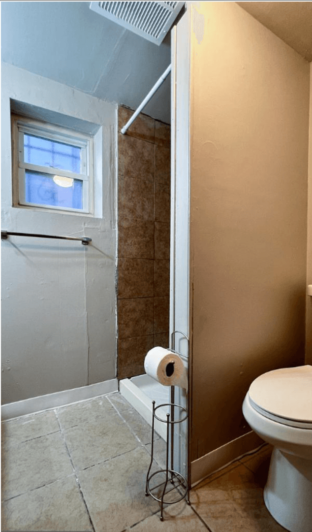 Norristown Apartment: 408 W Airy St