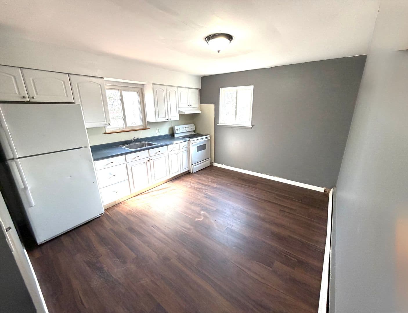 Horsham Apartment: 330 Olive Ave