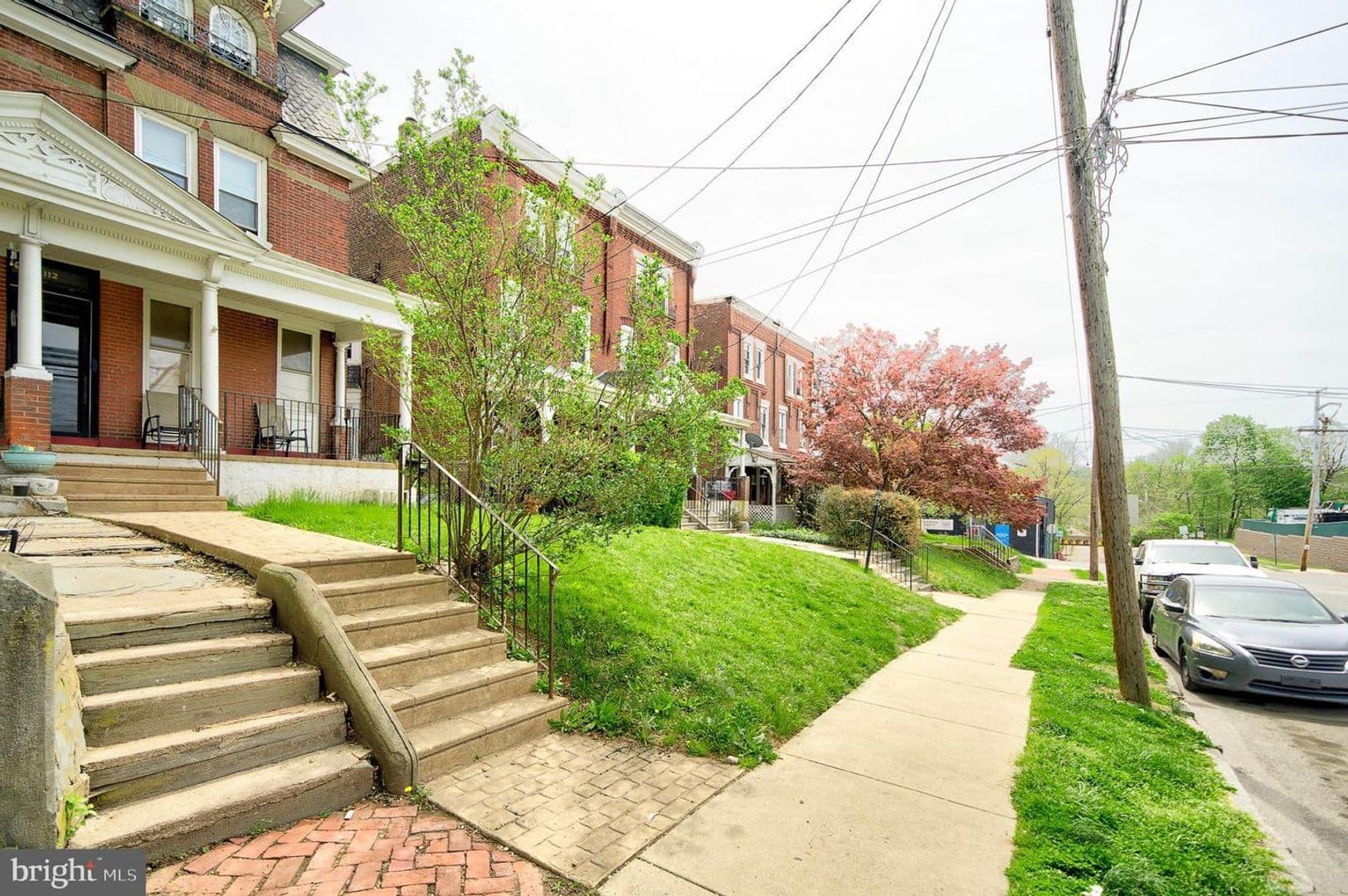 Norristown Apartment: 112 Haws Ave