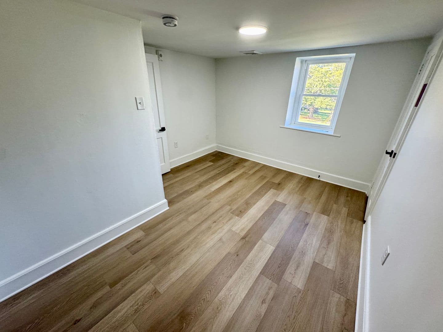 Feasterville Trevose Apartment: 216 E Bristol Rd