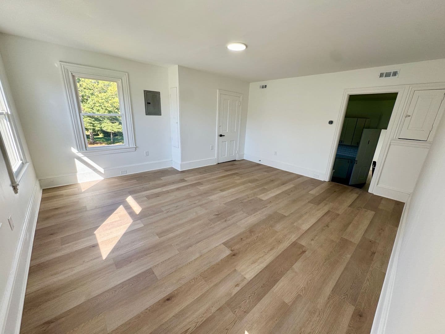 Feasterville Trevose Apartment: 216 E Bristol Rd