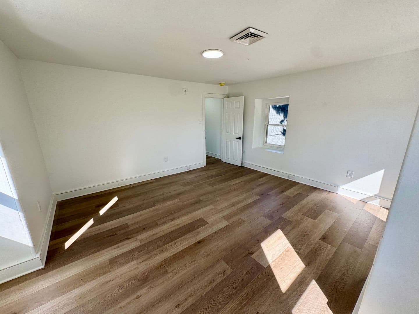 Feasterville Trevose Apartment: 216 E Bristol Rd