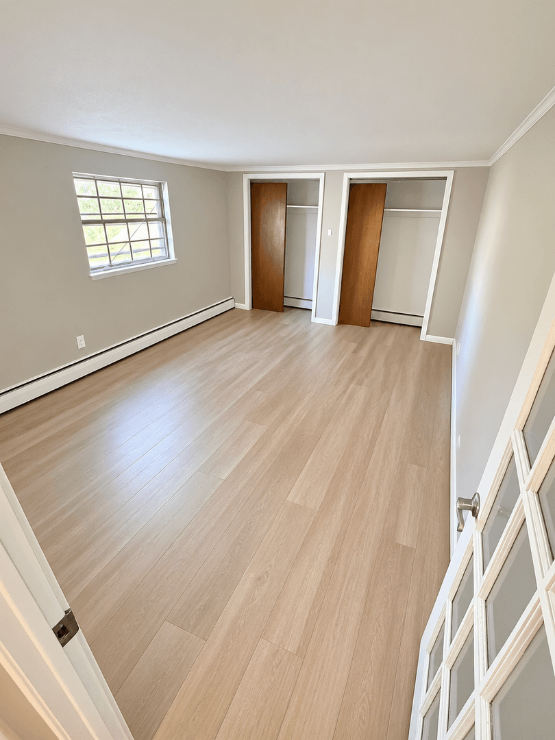 Warrington House: 1918 Carriage Way