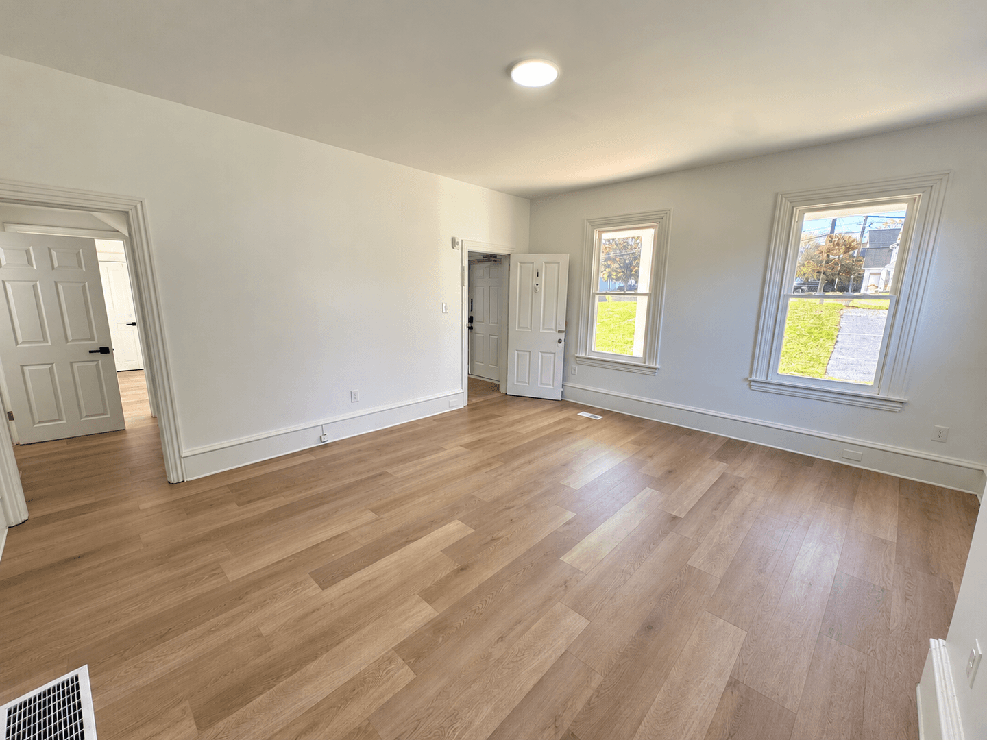Feasterville Trevose Apartment: 216 E Bristol Rd