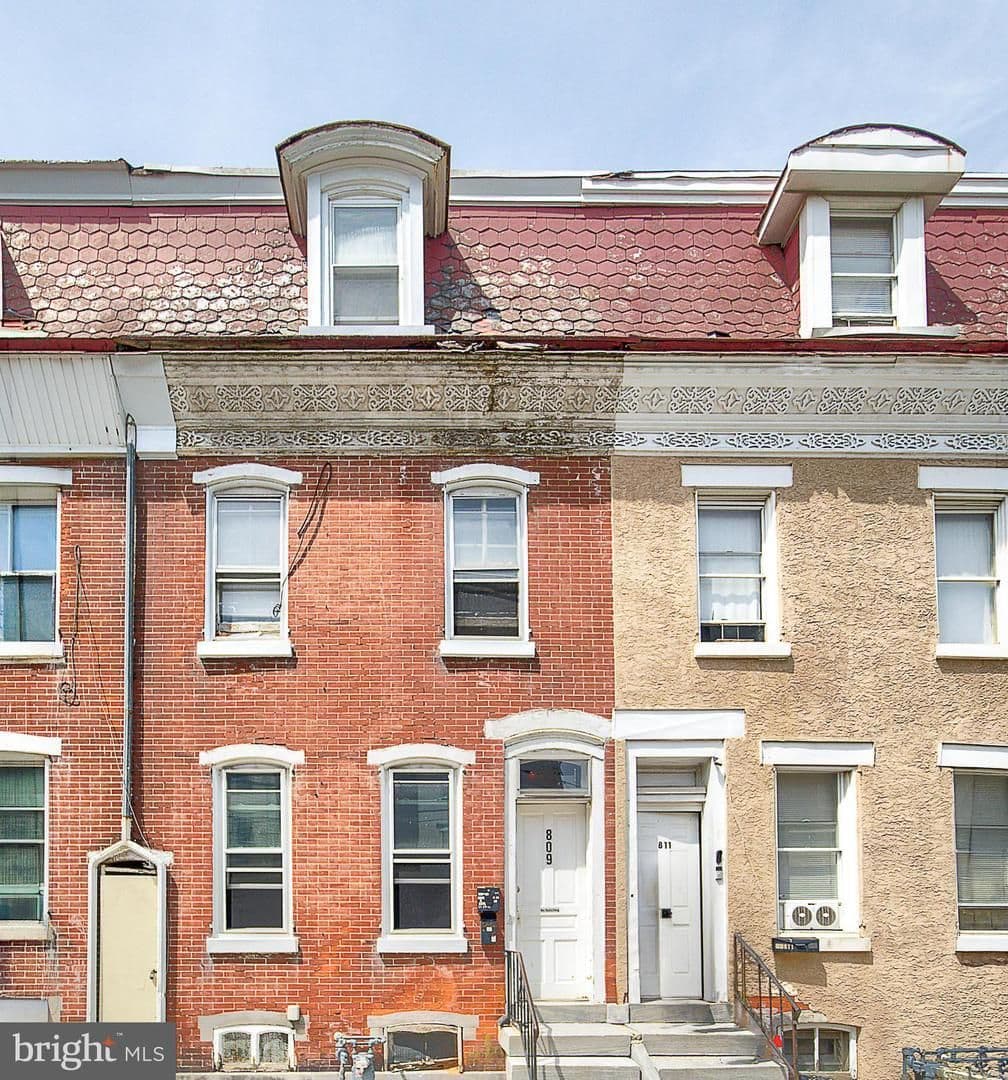Norristown Apartment: 809 Green St
