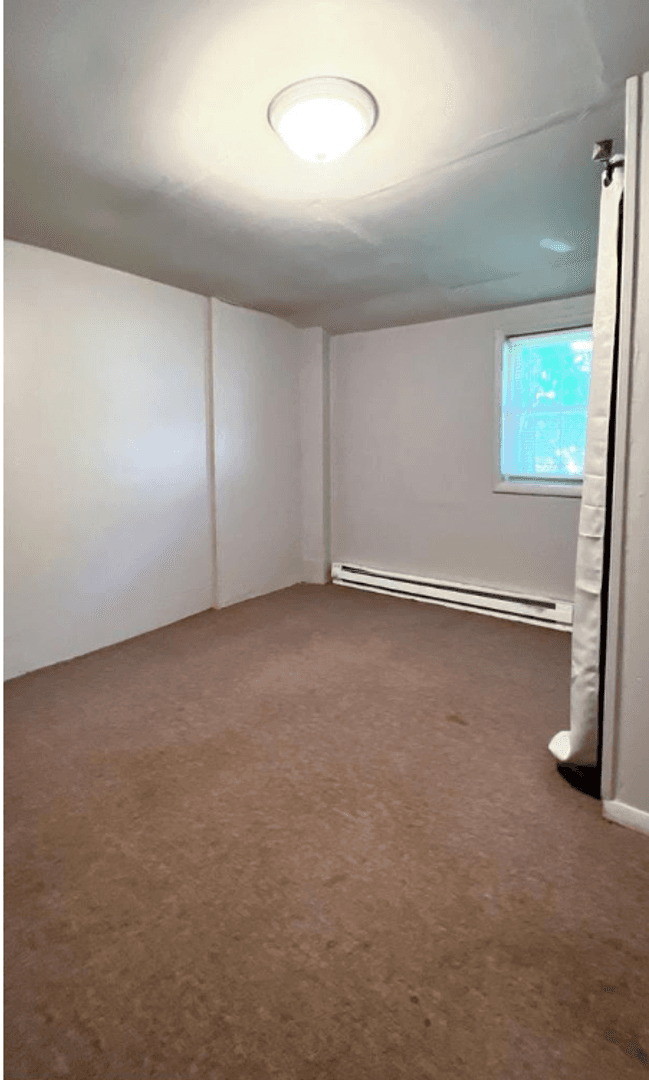Norristown Apartment: 408 W Airy St
