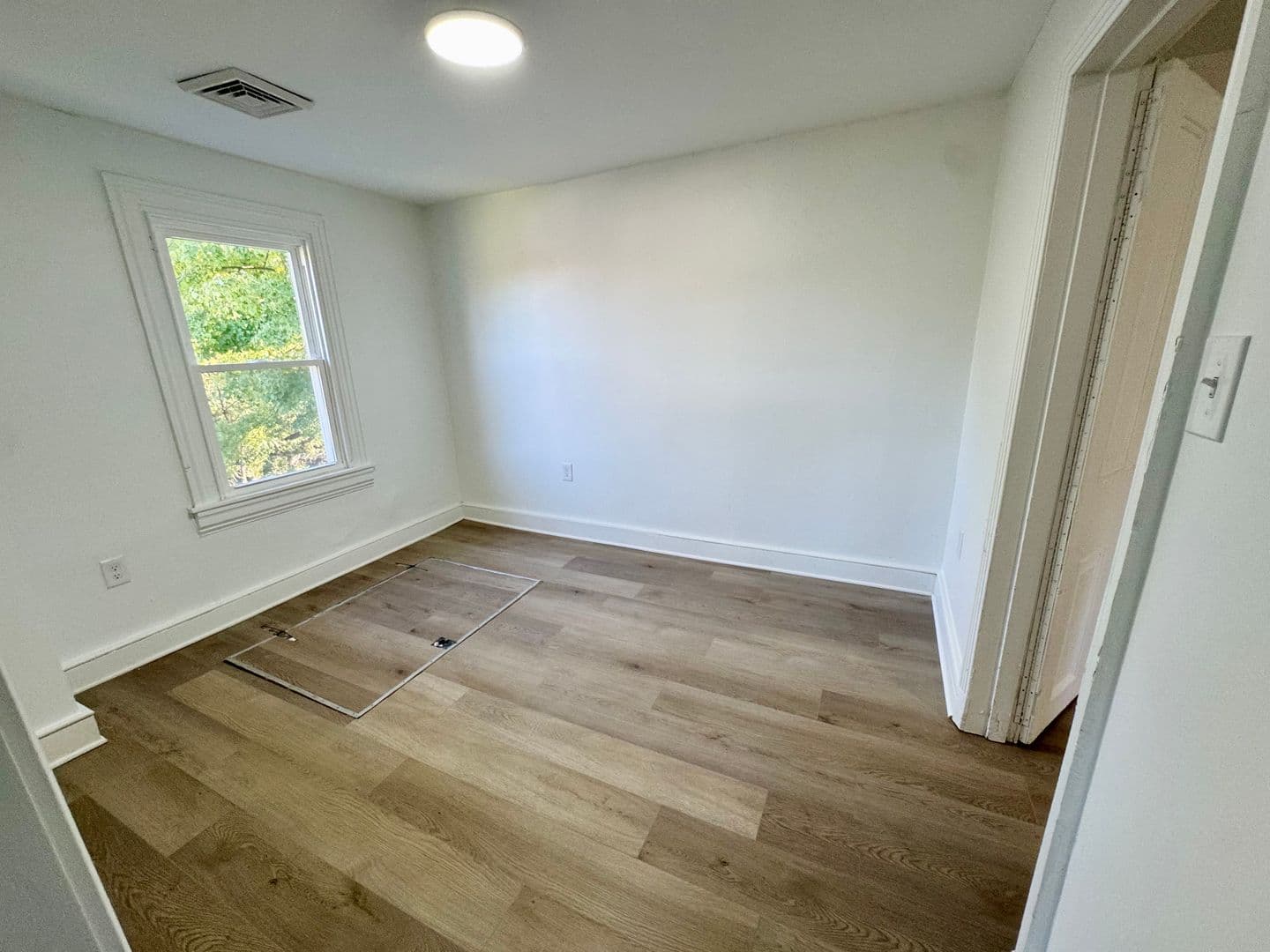 Feasterville Trevose Apartment: 216 E Bristol Rd
