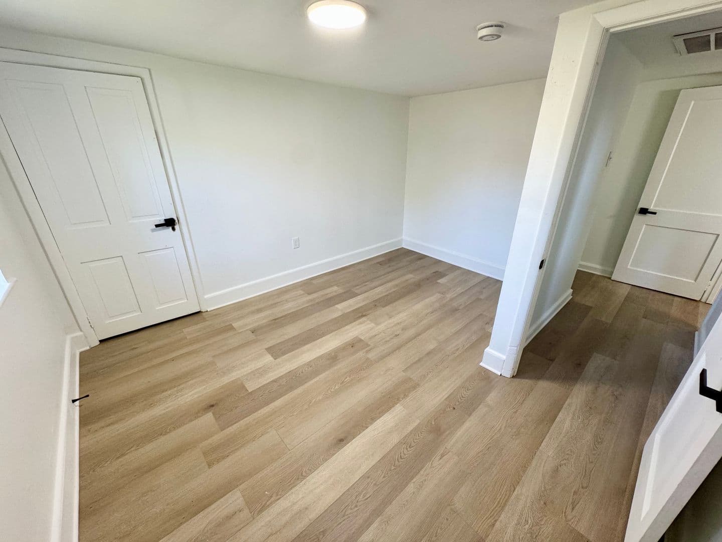 Feasterville Trevose Apartment: 216 E Bristol Rd