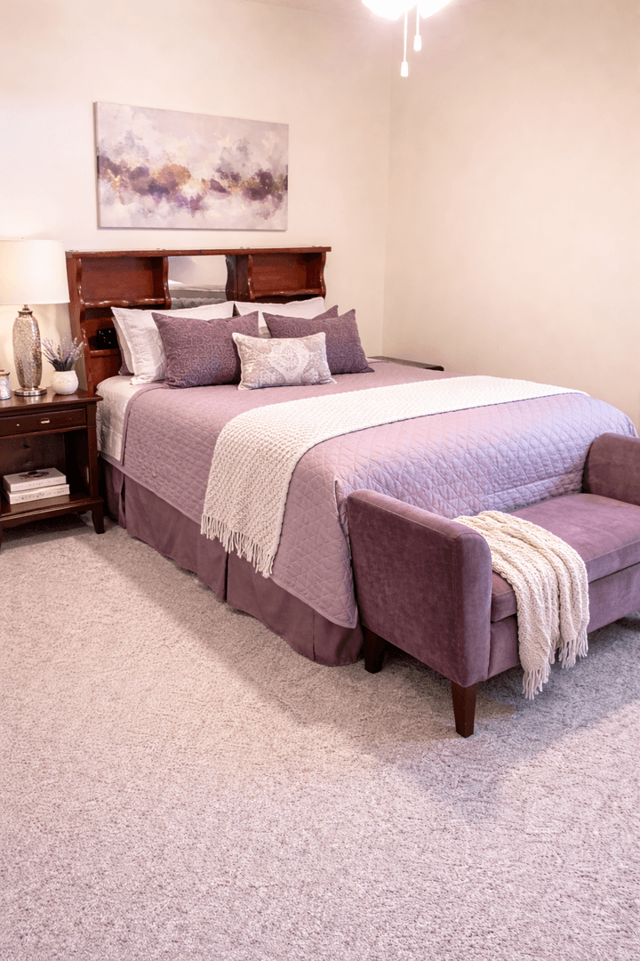 Oak Creek Apartment: 8828 S. Oak Park Drive