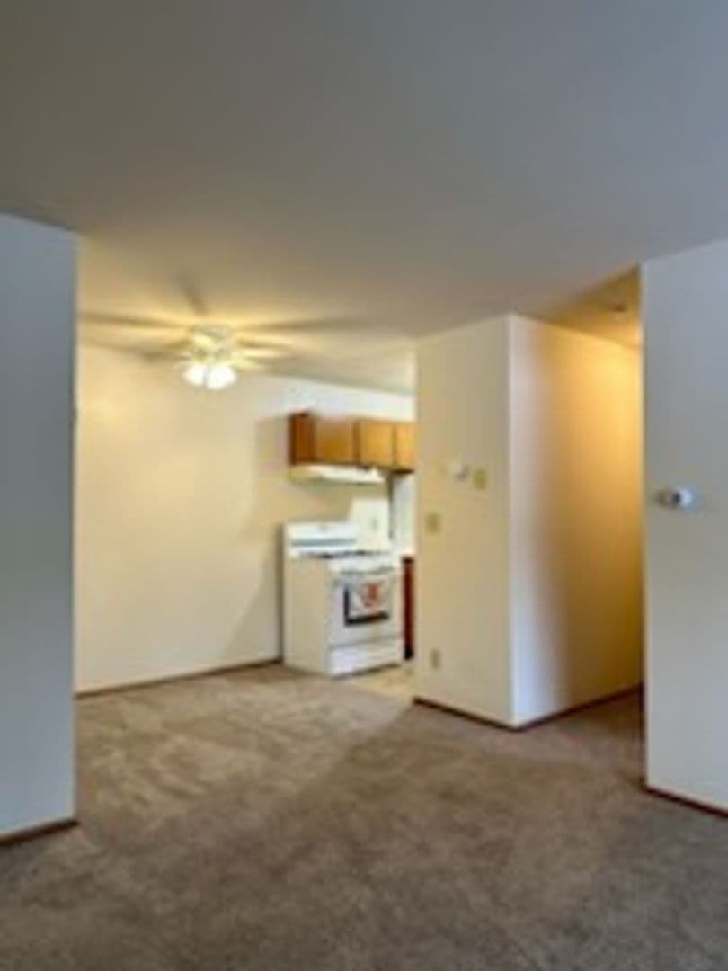 Mount Pleasant Apartment: 5000 Graceland Blvd.