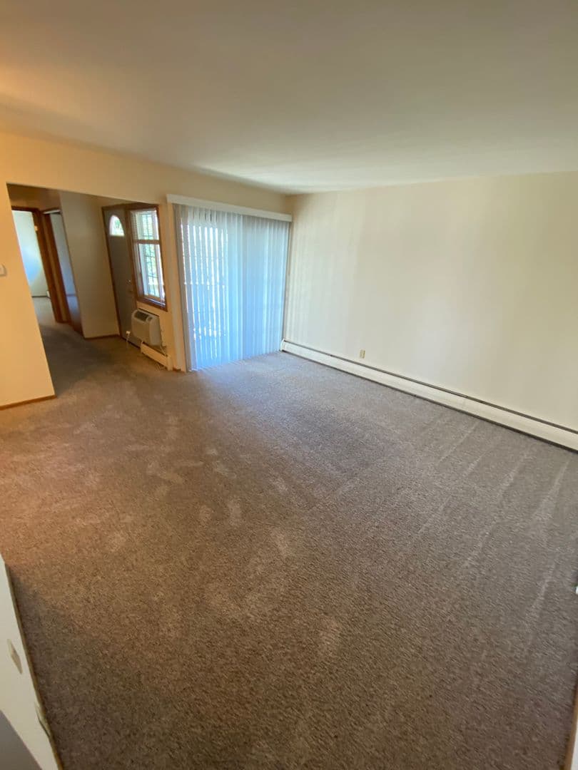 Oak Creek Apartment: 7926 S. Wildwood Drive #1