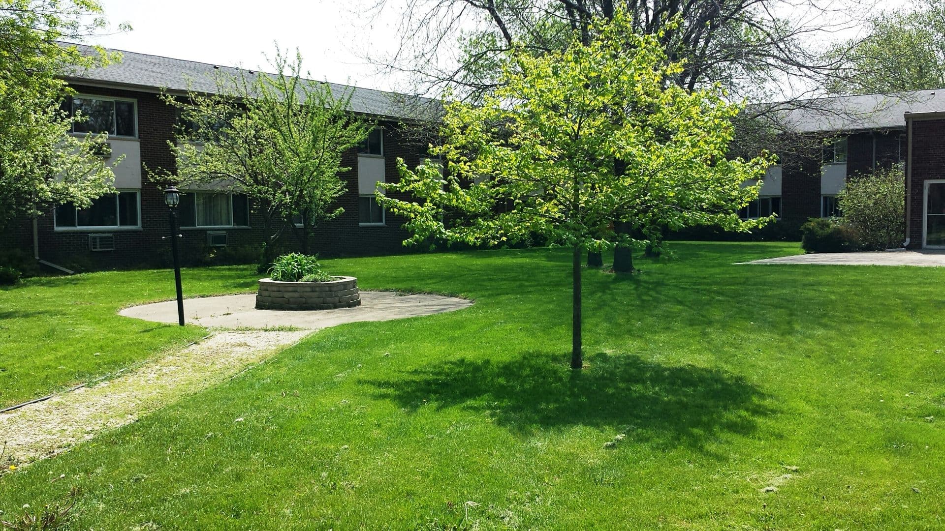 Mount Pleasant Apartment: 5000 Graceland Blvd.