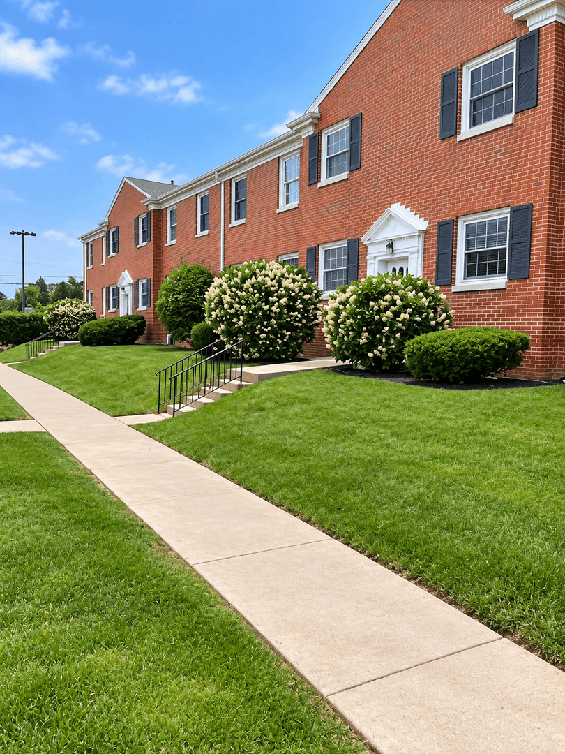 Wauwatosa Apartment: 7734-7928 W. North Ave