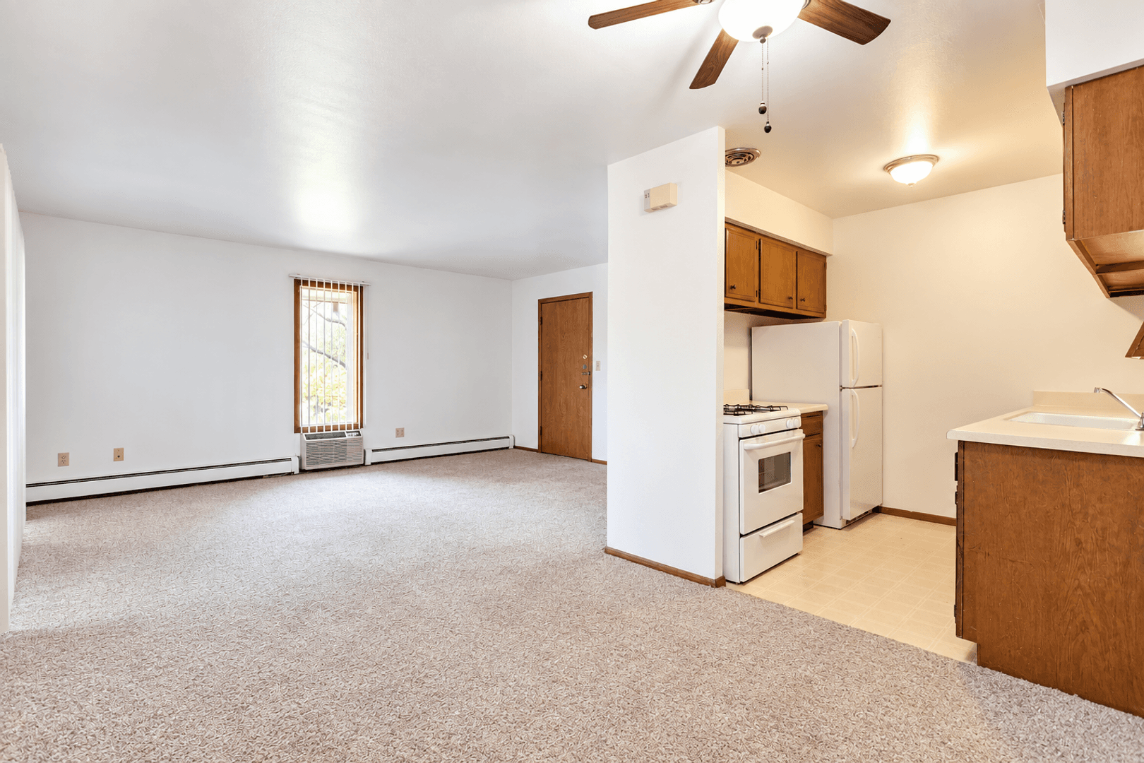 Milwaukee Apartment: 3963 S 76th St Unit 3