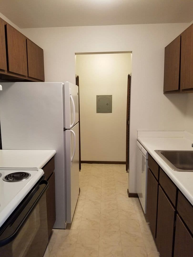 Greenfield Apartment: 6510 W. English Meadows Dr.