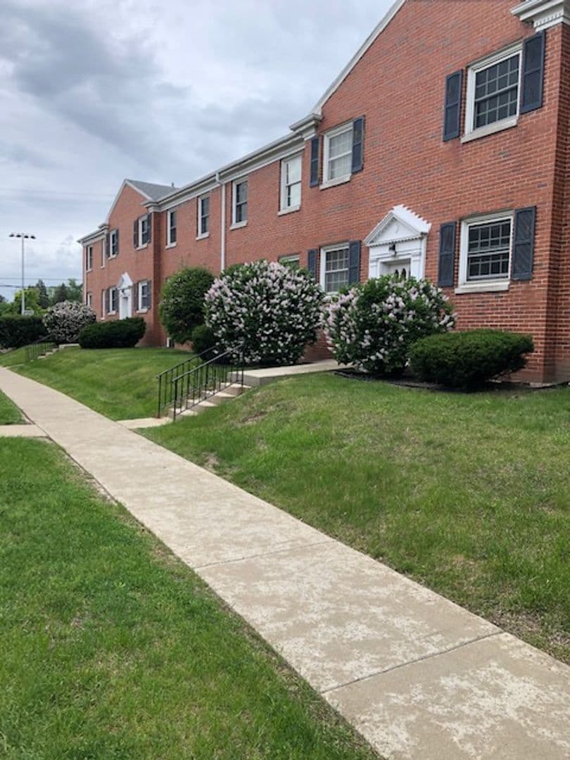 Wauwatosa Apartment: 7734-7928 W. North Ave