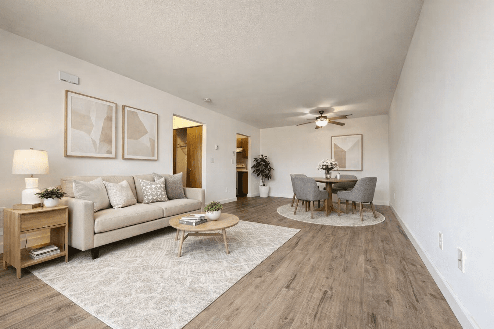Oak Creek Apartment: 8385 S. Yorkshire Dr.