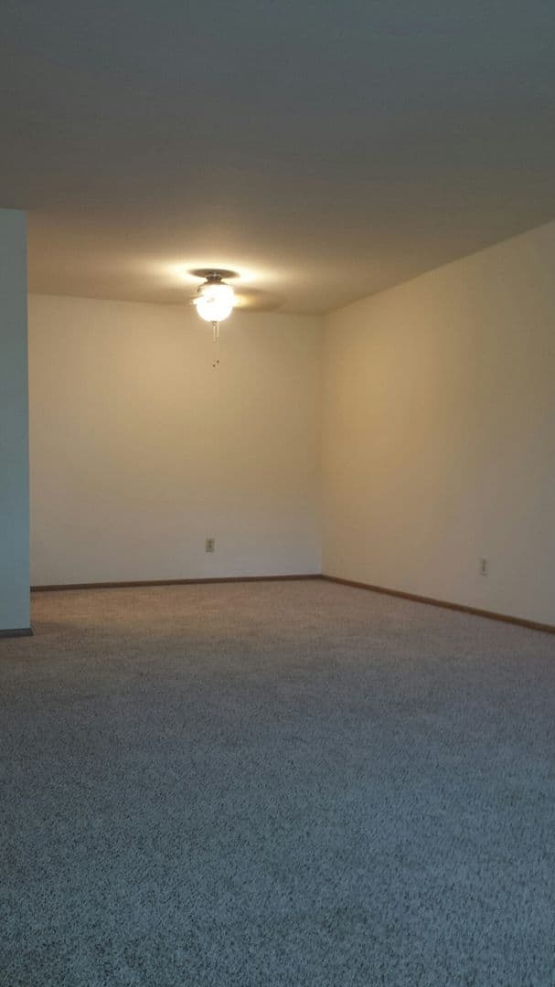 Green Bay Apartment: 221 Huth St.