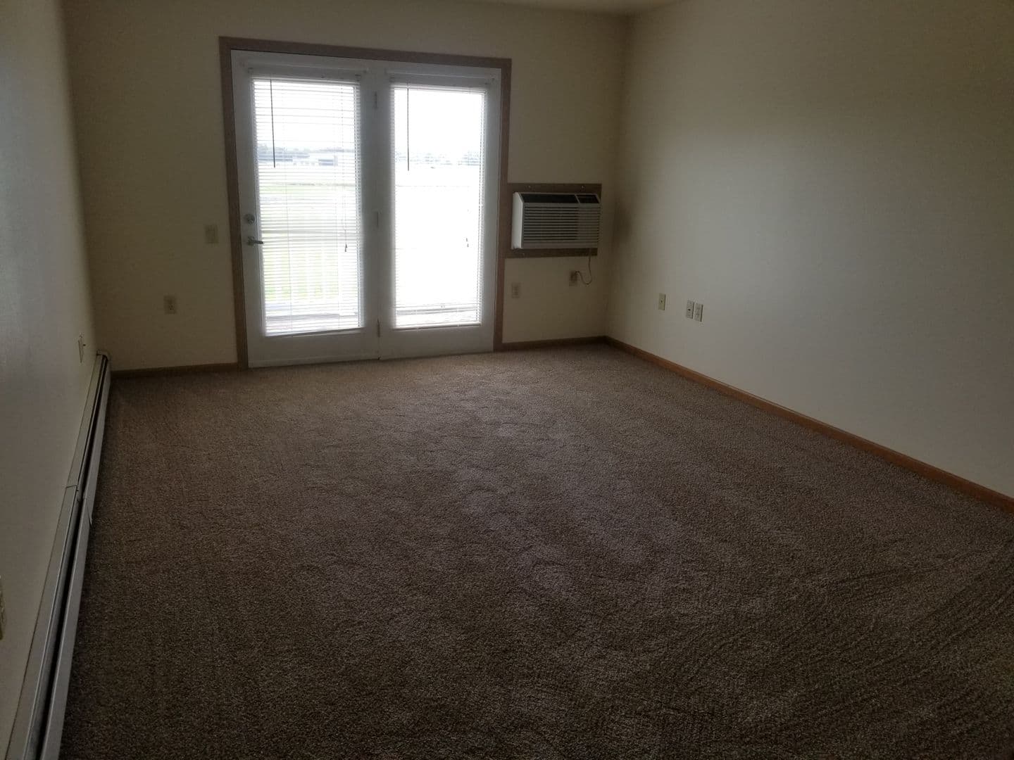 Mayville Apartment: 301 S. Mountin Drive