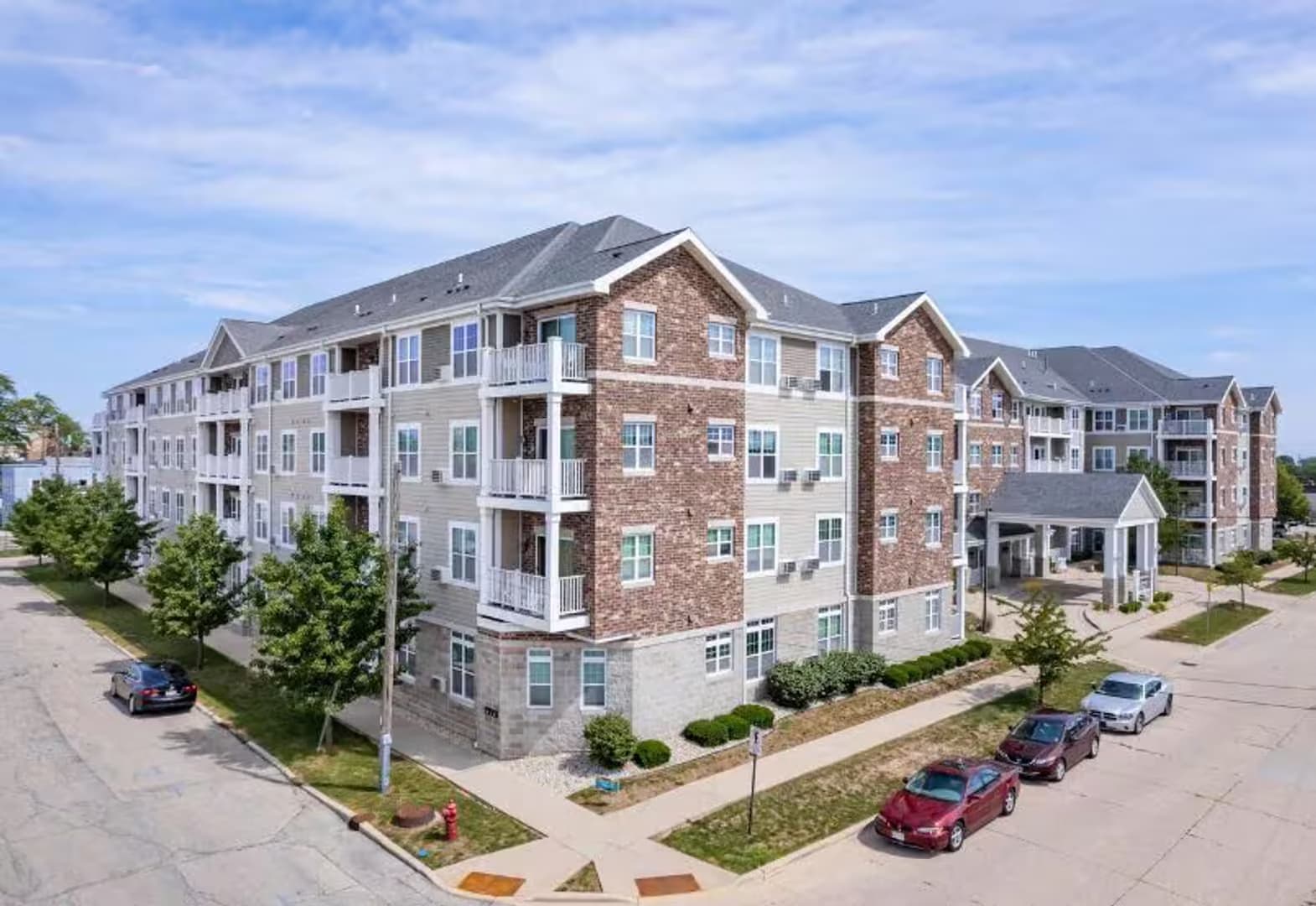 Kenosha Apartment: 716 51st Place