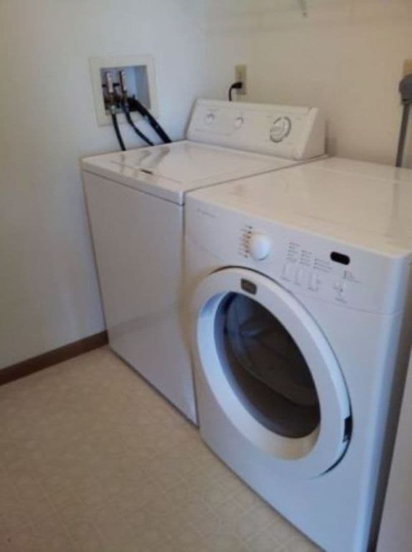 Mayville Apartment: 50, 68 S. Mountin Dr.