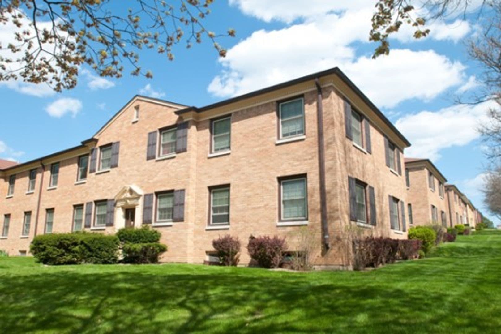 Wauwatosa Apartment: 7734-7928 W. North Ave