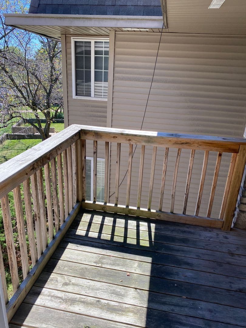 Oak Creek Apartment: 7926 S. Wildwood Drive #1