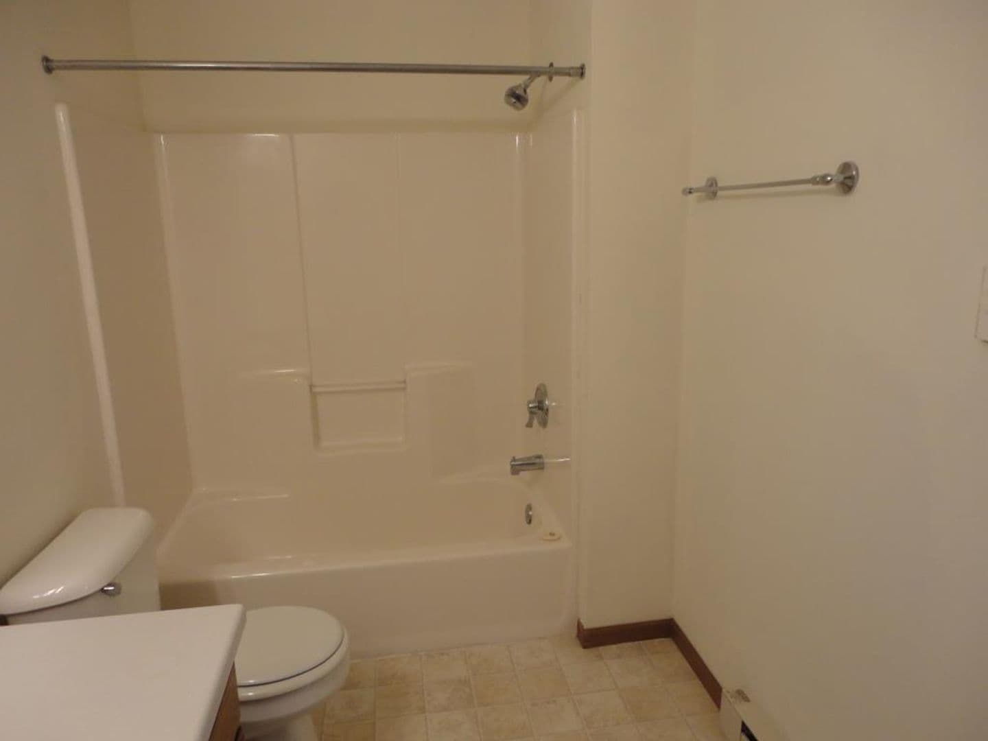 Mayville Apartment: 50, 68 S. Mountin Dr.