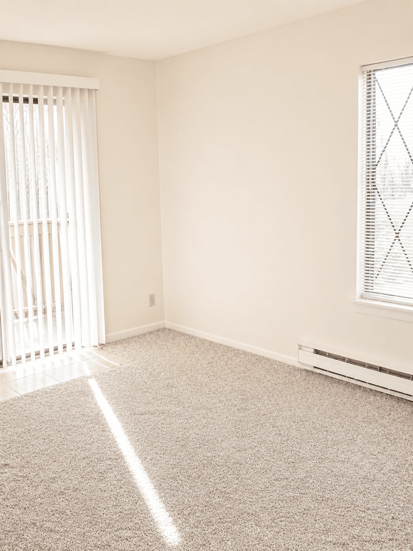 South Milwaukee Apartment: 3344 Marina Rd.