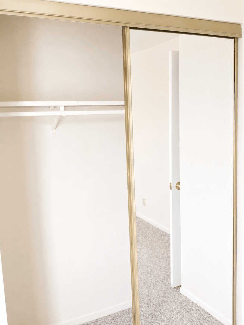 South Milwaukee Apartment: 3344 Marina Rd.