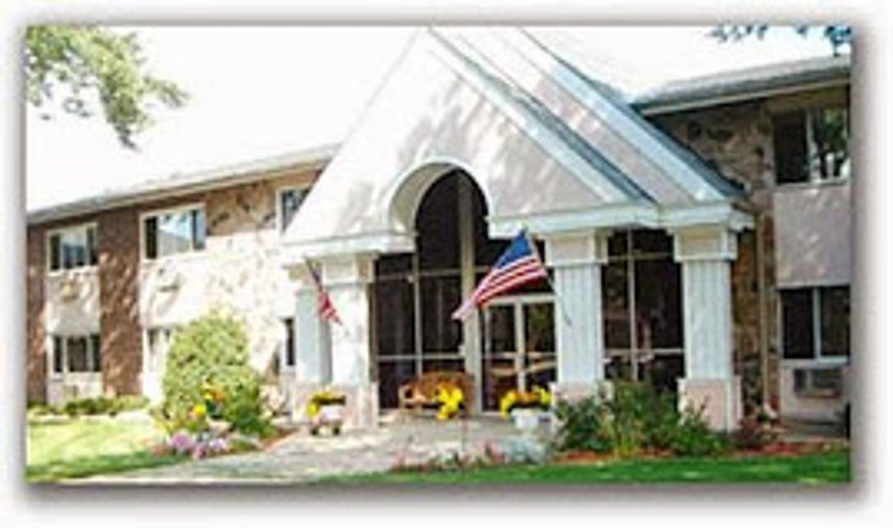 Mount Pleasant Apartment: 5000 Graceland Blvd.
