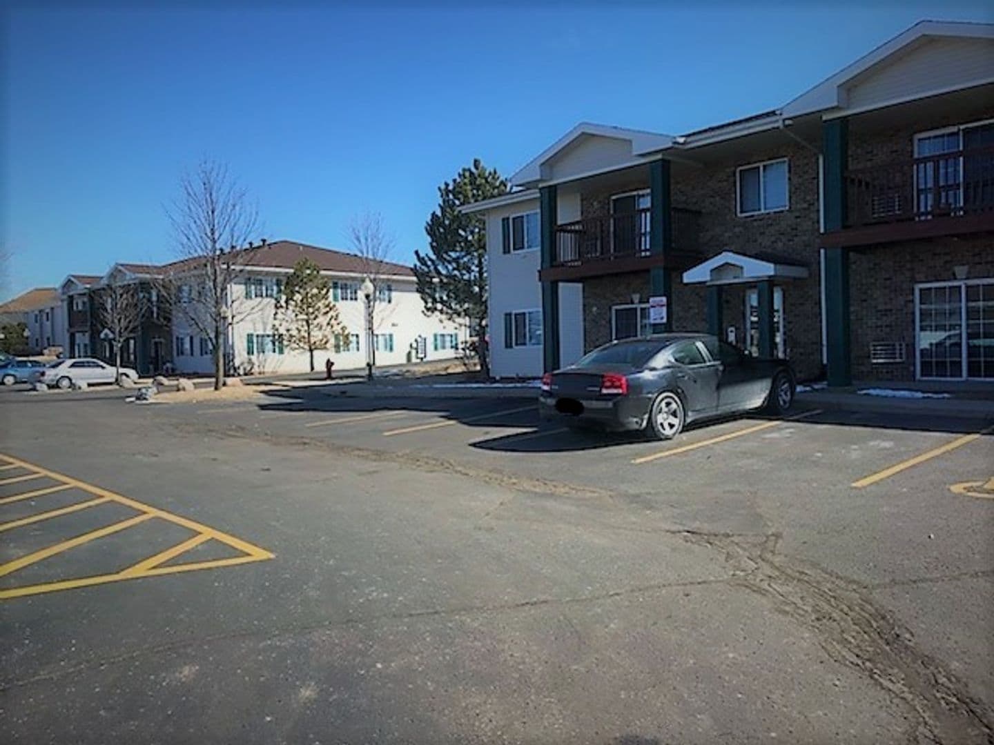 Mayville Apartment: 301 S. Mountin Drive