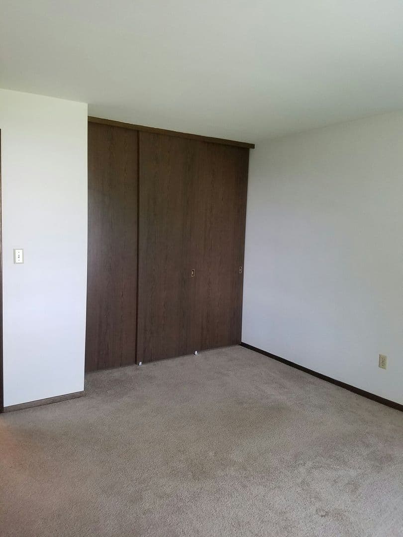 Greenfield Apartment: 6510 W. English Meadows Dr.