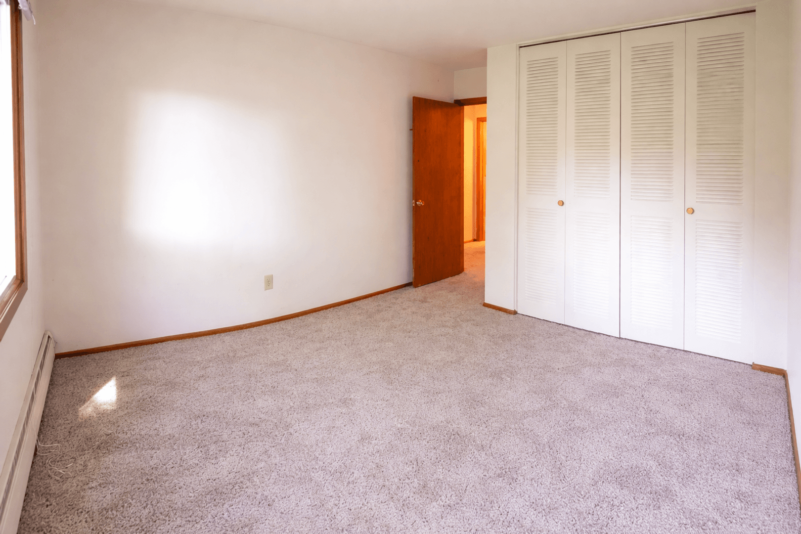 Mount Pleasant Apartment: 5000 Graceland Blvd.