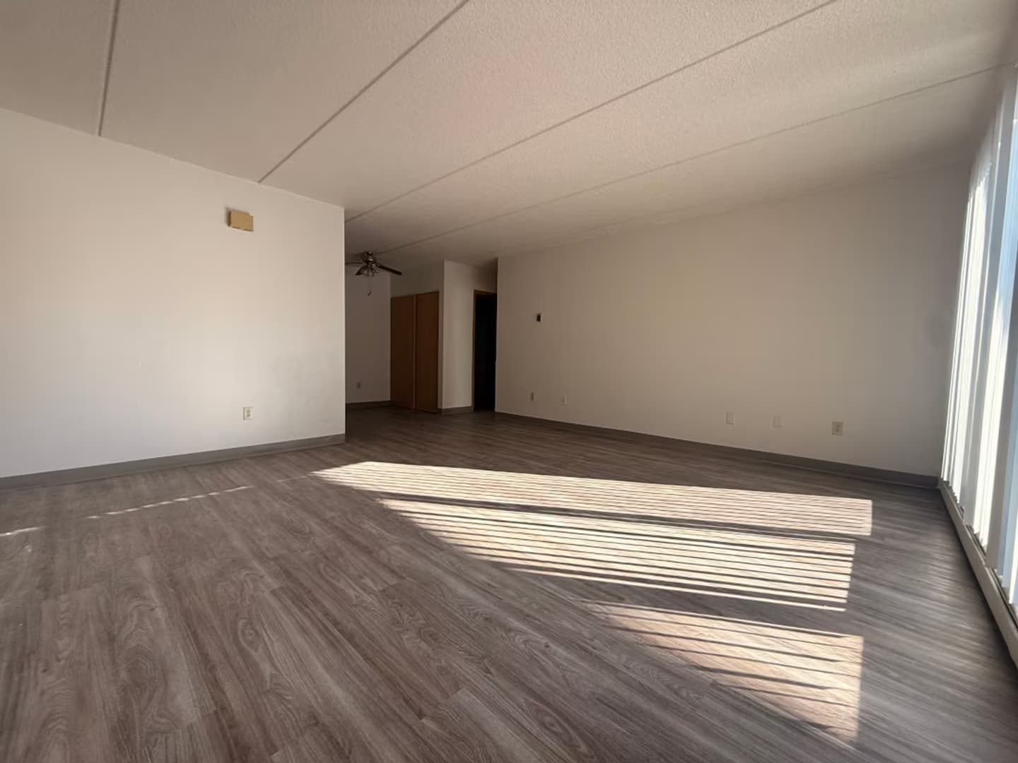 Milwaukee Apartment: 3963 S 76th St Unit 3