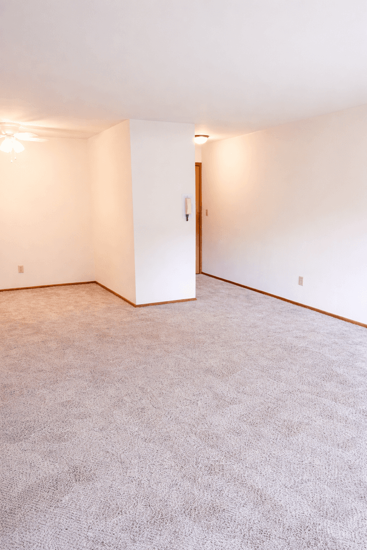 Mount Pleasant Apartment: 5000 Graceland Blvd.