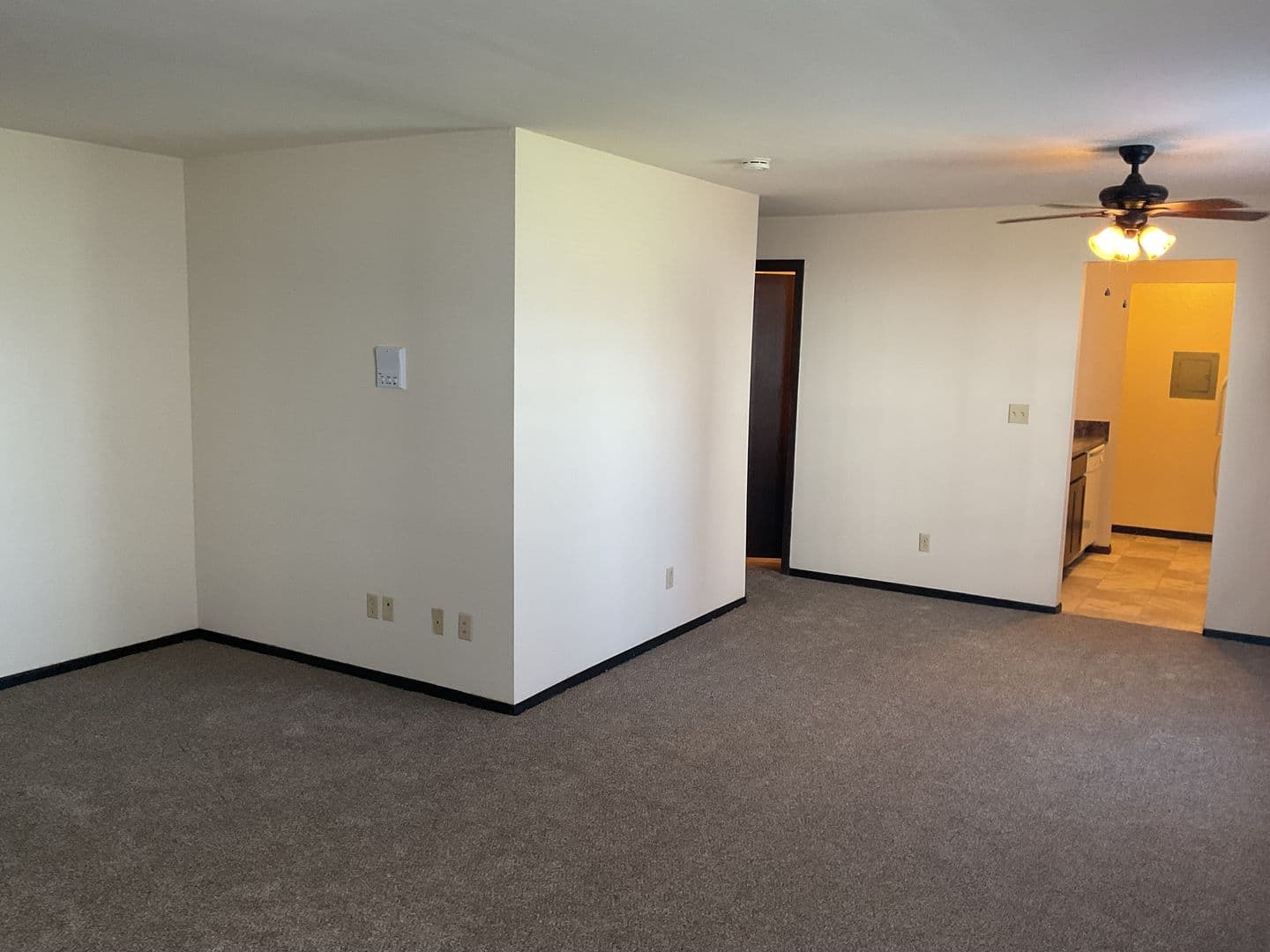 Greenfield Apartment: 6510 W. English Meadows Dr.