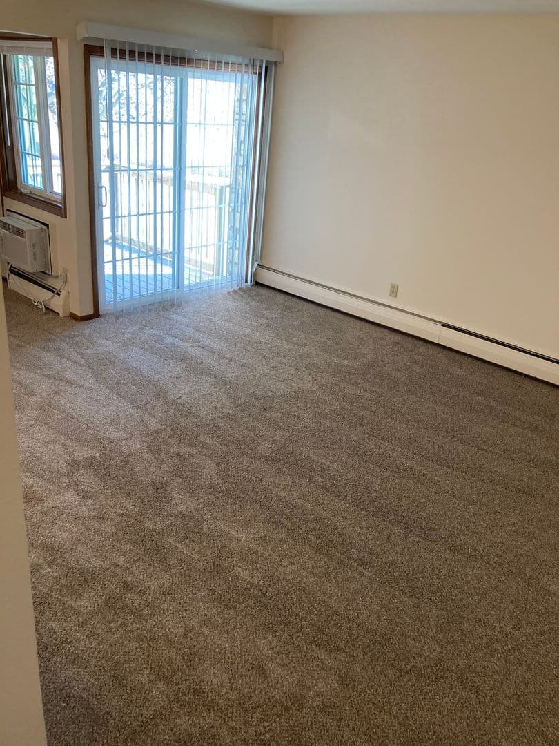 Oak Creek Apartment: 7926 S. Wildwood Drive #1