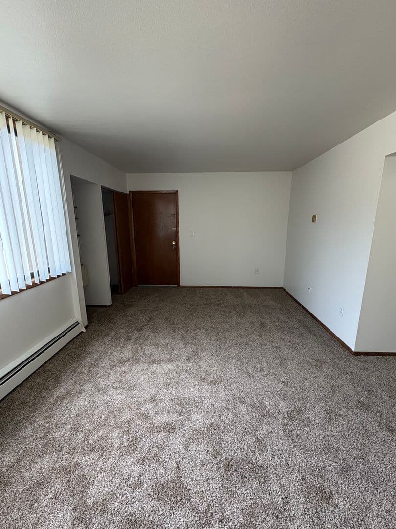 Milwaukee Apartment: 3963 S 76th St Unit 3