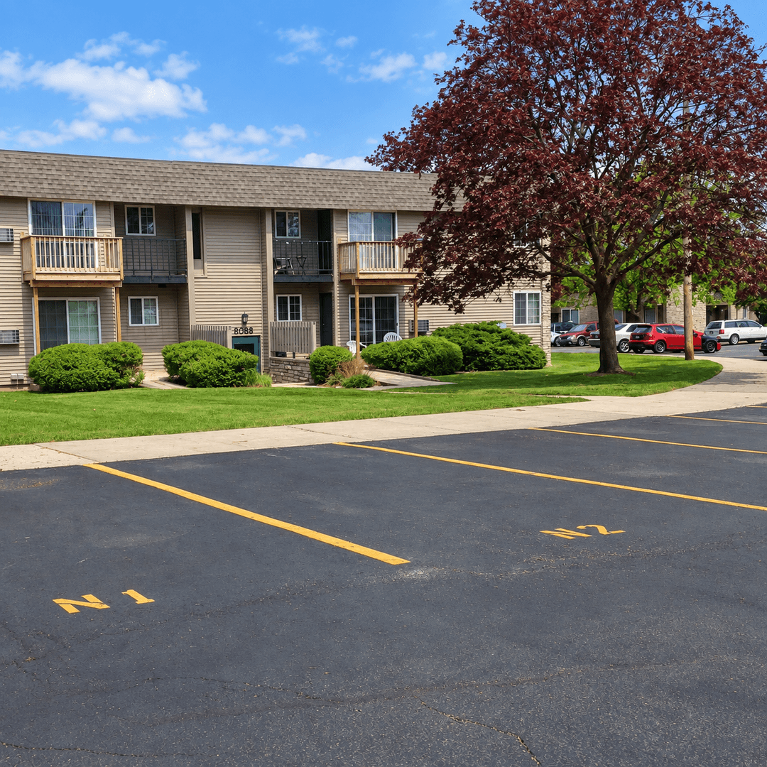 Oak Creek Apartment: 7926 S. Wildwood Drive #1